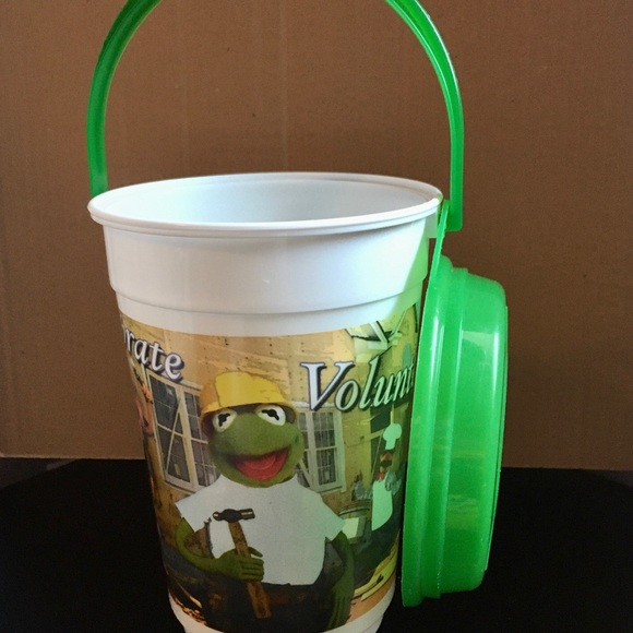 Disney Parks MGM/HS Muppets Celebrate Volunteering Popcorn Bucket - Picture 4 of 5